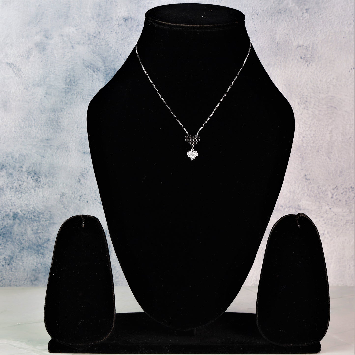 Luring Dual Heart Pendant